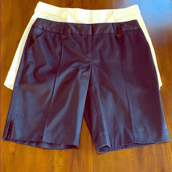 Lot of 2 Bermuda shorts Elle & Dockers size 10 - Picture 1 of 8